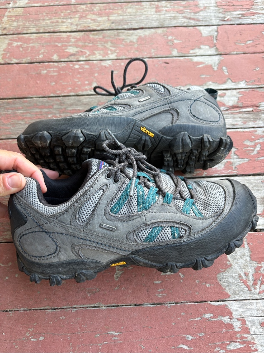Patagonia Women's Forge Tidal Vibram Soles Gray Hiking Shoes - Picture 11 of 11
